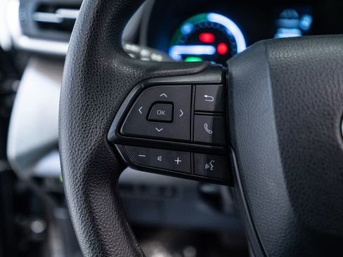 Certified 2024 Toyota Sienna LE image 19