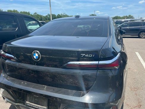 Used 2025 BMW 740i w/ Executive Package RWD image 4
