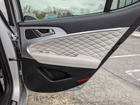 Used 2019 Genesis G70 2.0T Advanced w/ Prestige Package image 35