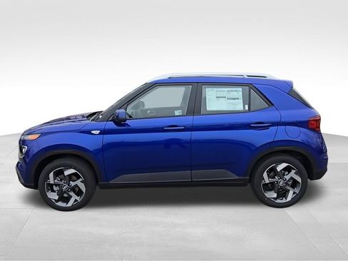 New 2026 Hyundai Venue SEL FWD image 5