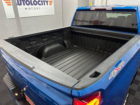 Used 2022 Chevrolet Silverado 1500 RST AWD/4WD image 11
