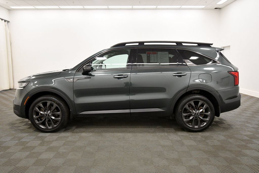 Certified 2023 Kia Sorento X-Line EX AWD/4WD image 4