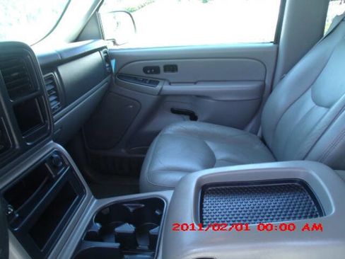 Used 2005 Chevrolet Avalanche Z71 w/ Sun And Sound Package image 7