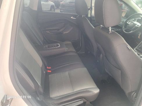 Used 2016 Ford Escape SE image 12