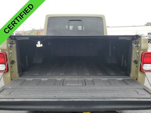 Used 2025 Jeep Gladiator Sport w/ Premium Package AWD/4WD image 25