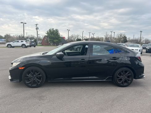 Used 2017 Honda Civic Sport image 3