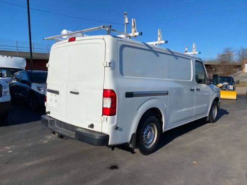 Used 2018 Nissan NV 2500 S image 5