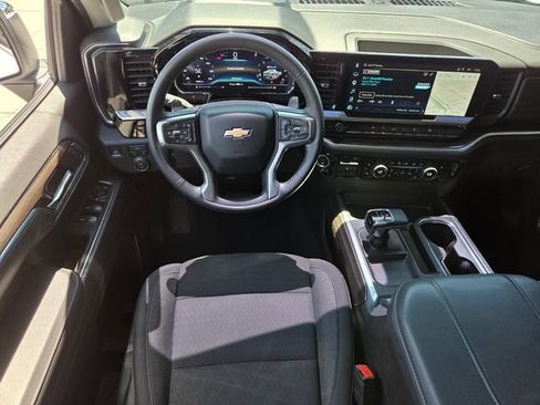 Certified 2025 Chevrolet Silverado 1500 LT AWD/4WD image 12