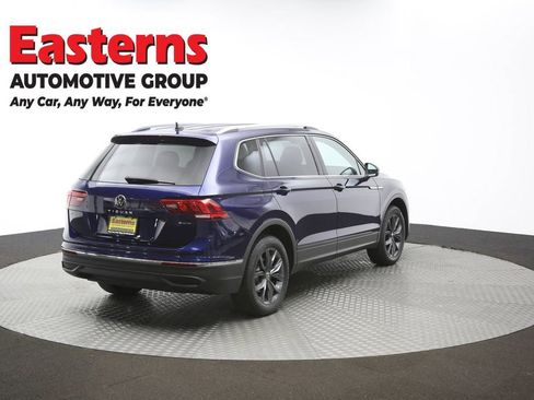 Used 2022 Volkswagen Tiguan SE image 38