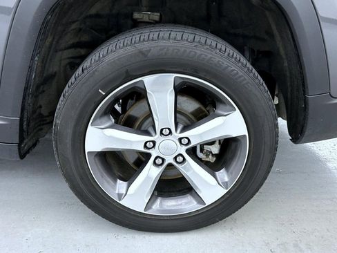 Certified 2021 Jeep Grand Cherokee L Limited image 24