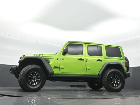Used 2025 Jeep Wrangler Unlimited Sport AWD/4WD image 32