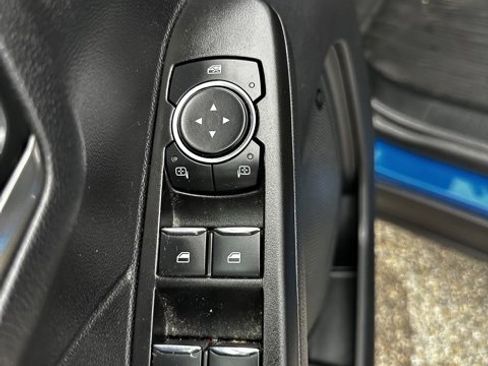 Used 2021 Ford Escape Titanium image 20