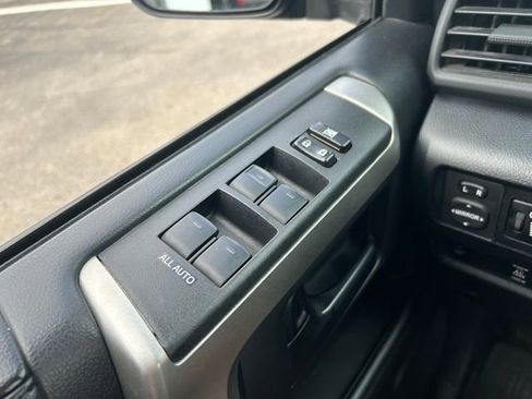 Used 2013 Toyota 4Runner Limited image 21