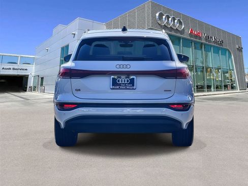Used 2025 Audi Q6 e-tron Premium w/ Convenience Package AWD/4WD image 3