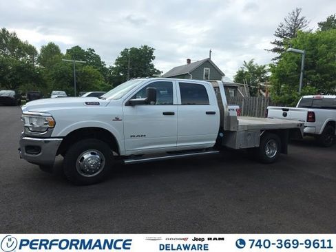 Used 2022 RAM 3500 Tradesman w/ Chrome Appearance Group AWD/4WD image 1