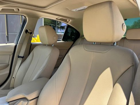 Used 2014 BMW 320i xDrive Sedan AWD/4WD image 16