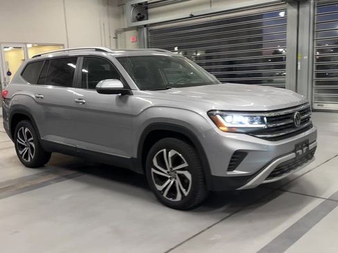 Used 2022 Volkswagen Atlas SEL AWD/4WD image 13