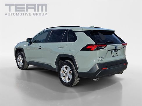 Used 2021 Toyota RAV4 XLE image 5