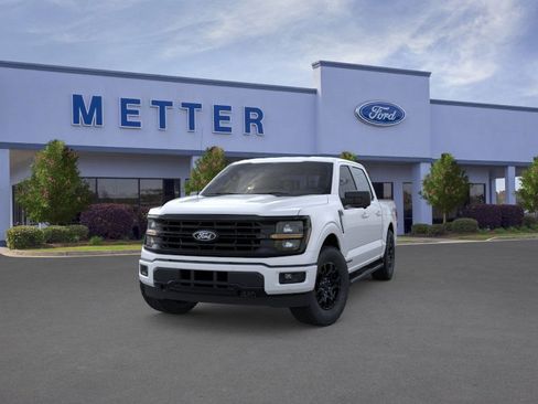 New 2025 Ford F150 XLT w/ Equipment Group 302A MID image 2