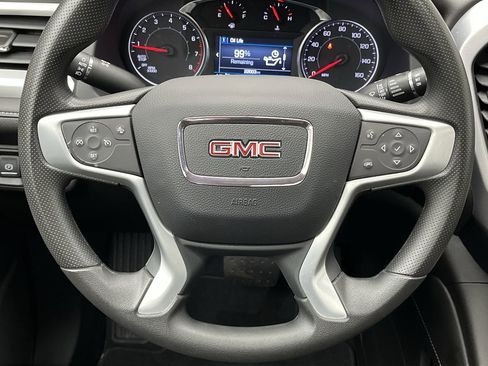 Certified 2023 GMC Acadia SLE w/ Driver Convenience Package image 16