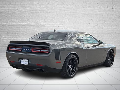Used 2023 Dodge Challenger SRT Hellcat w/ Driver Convenience Group RWD image 4