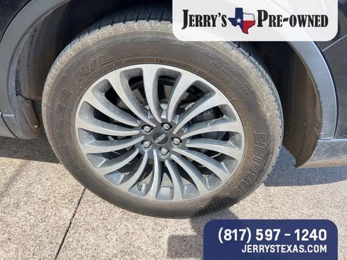 Used 2022 Lincoln Aviator Reserve w/ Elements Package Plus image 6