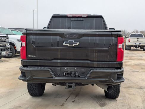 Used 2024 Chevrolet Silverado 2500 LTZ w/ LTZ Plus Package image 4