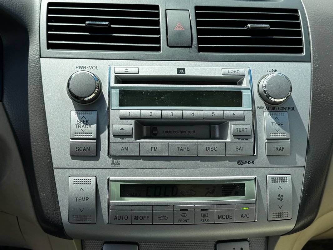 Used 2006 Toyota Solara SLE FWD image 19