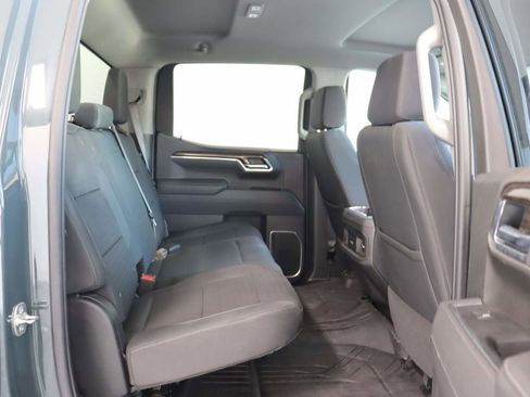 Certified 2025 Chevrolet Silverado 1500 LT w/ LPO, Dark Essentials Package AWD/4WD image 18