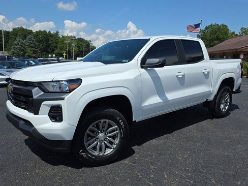 Used 2024 Chevrolet Colorado LT w/ LT Convenience Package II RWD image 1