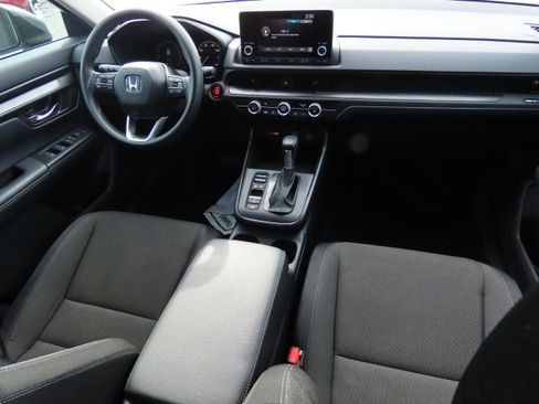 Used 2024 Honda CR-V LX image 15