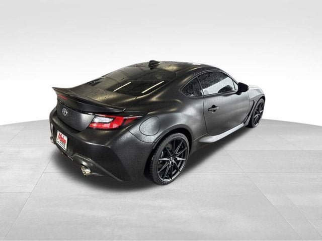 Used 2023 Toyota GR86 Premium w/ ALL Weather Mat Package (TMS) RWD image 4