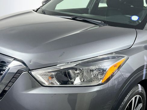 Used 2019 Nissan Kicks SV image 11