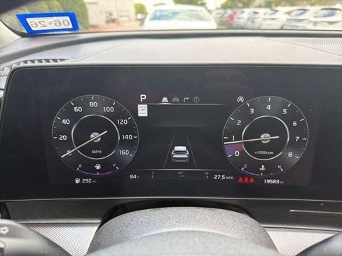 Used 2023 Kia Sportage SX FWD image 4
