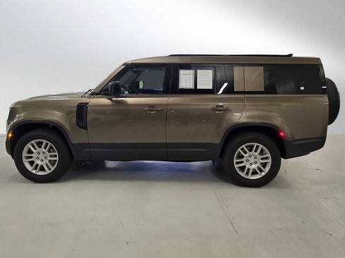 Used 2025 Land Rover Defender 130 S image 2