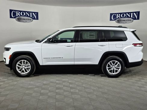 New 2025 Jeep Grand Cherokee L Laredo w/ Luxury Tech Group I AWD/4WD image 2