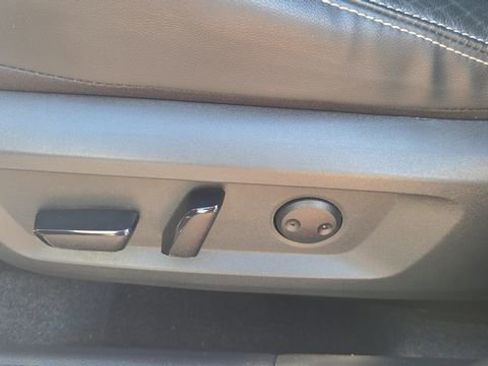 Used 2021 Nissan Rogue SL image 29