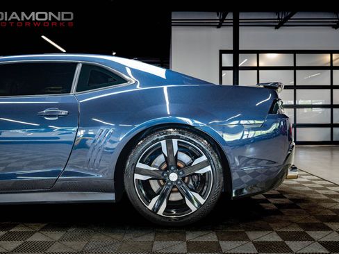 Used 2014 Chevrolet Camaro ZL1 RWD image 12