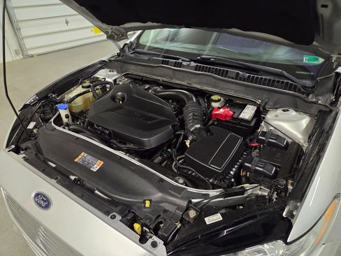Used 2013 Ford Fusion SE FWD image 37