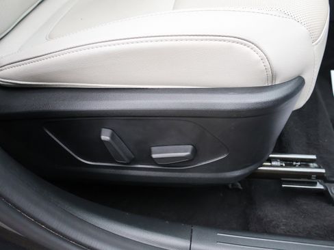 Used 2023 Hyundai Tucson Limited AWD/4WD image 9