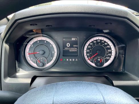 Used 2024 RAM 1500 Warlock RWD image 39