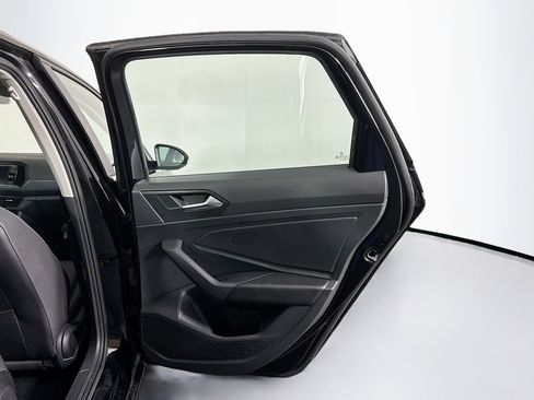 Used 2024 Volkswagen Jetta SE image 29