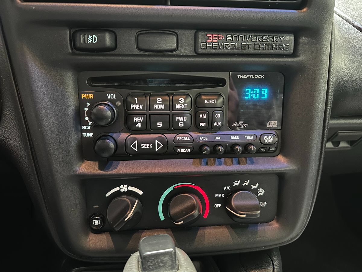 Used 2002 Chevrolet Camaro Z28 w/ SS Performance/Appearance Pkg RWD image 31