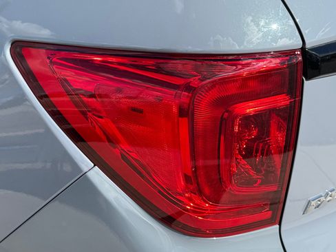 Used 2022 Honda Passport Elite image 16