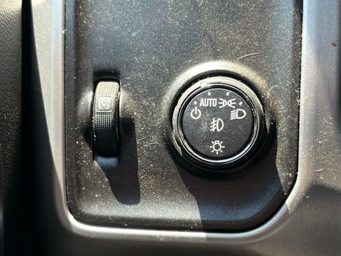 Used 2015 GMC Sierra 1500 SLE w/ Texas SLE Value Package RWD image 12