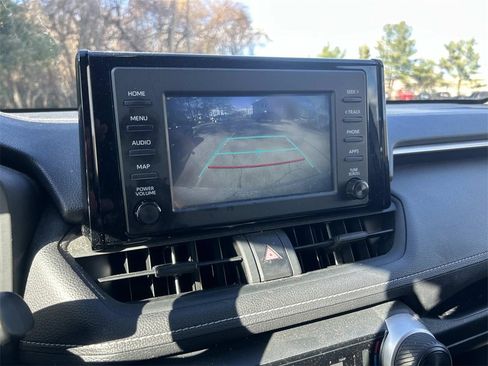 Certified 2019 Toyota RAV4 LE image 16