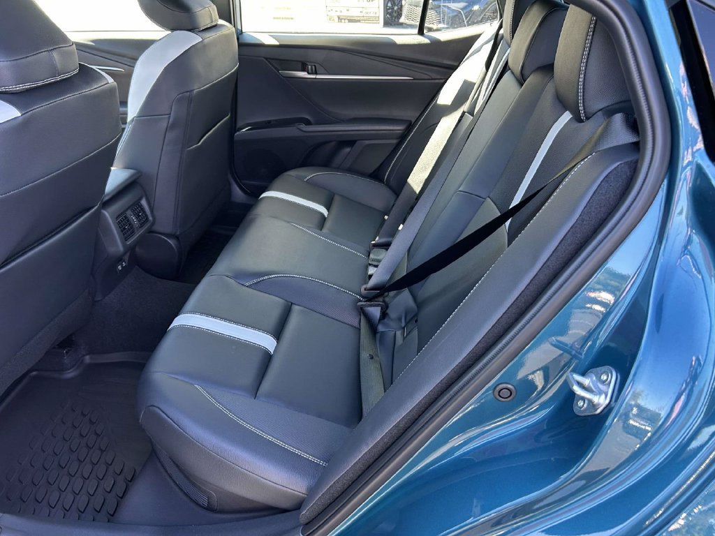 New 2026 Toyota Camry Hybrid FWD image 13