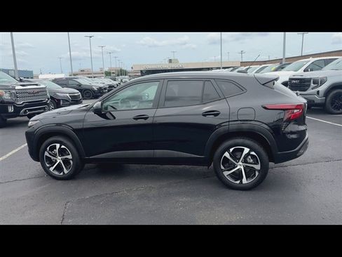 Certified 2024 Chevrolet Trax RS w/ Driver Confidence Package FWD image 6