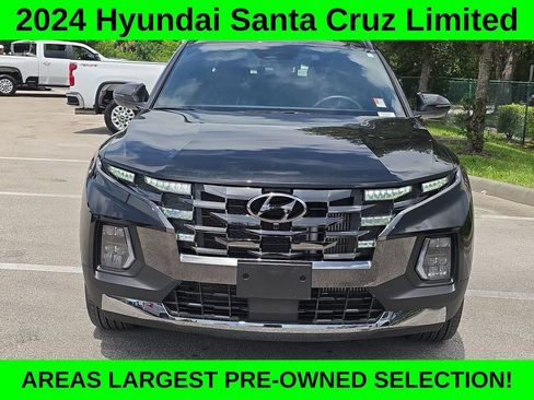 Used 2024 Hyundai Santa Cruz Limited AWD/4WD image 2