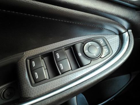 Used 2016 Chevrolet Malibu LT w/ Leather Package image 36